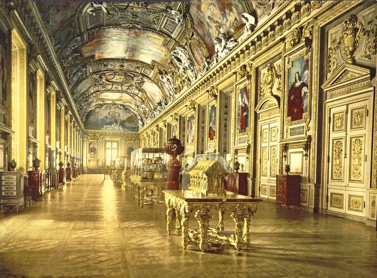Galéria a párizsi Louvre-ban, 1890-1900 alkotó: French Photographer