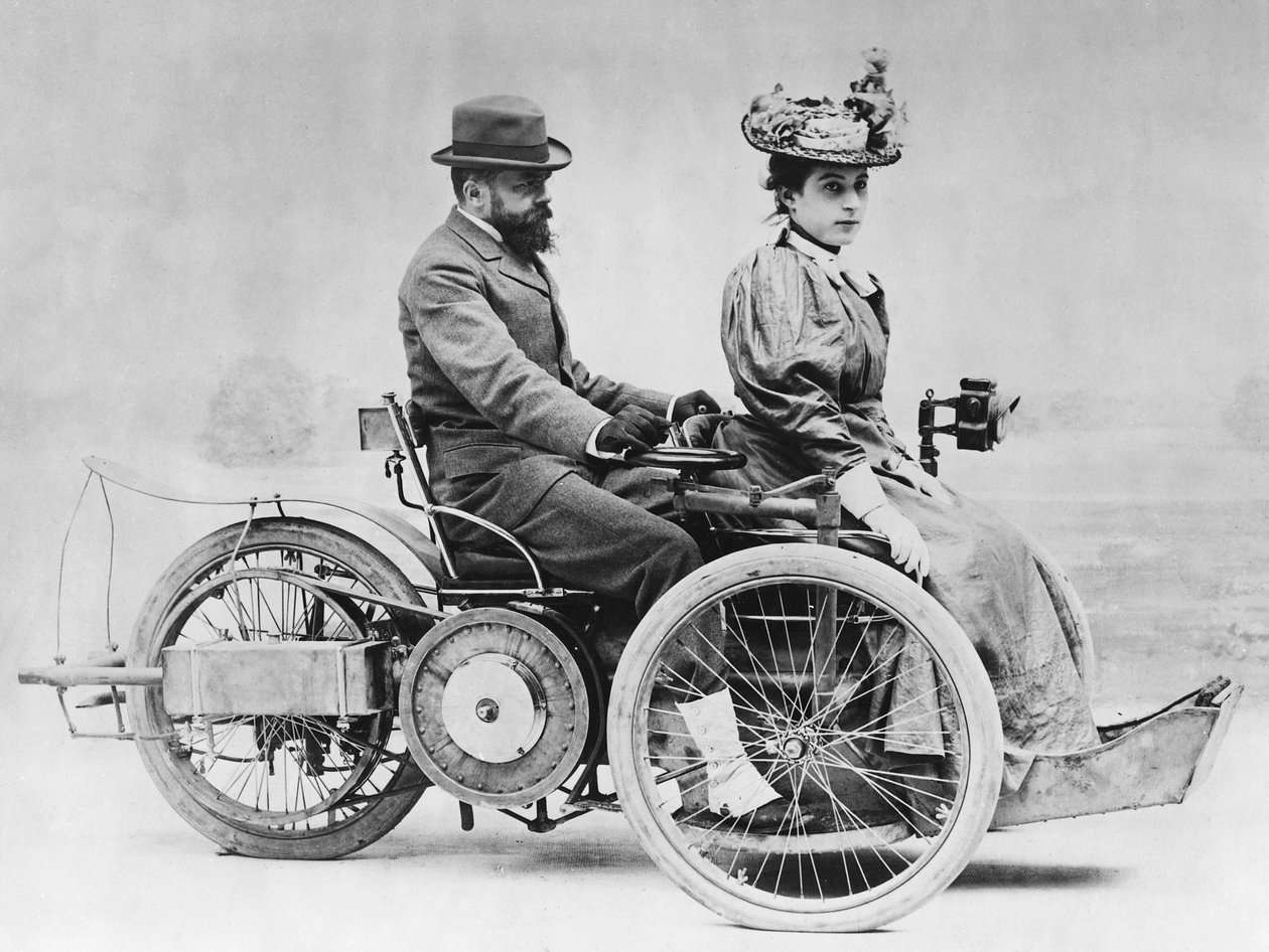 Bollées kocsi, 1896 alkotó: French Photographer