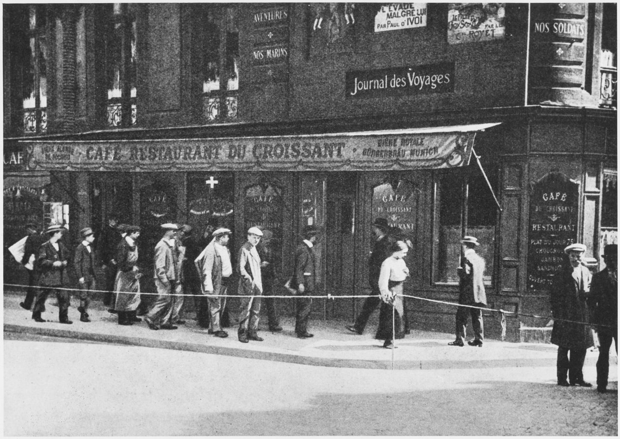 Cafe du Croissant, ahol Jean Jaurest meggyilkolták, sarok rue du Croissant rue Montmartre, 1914 alkotó: French Photographer