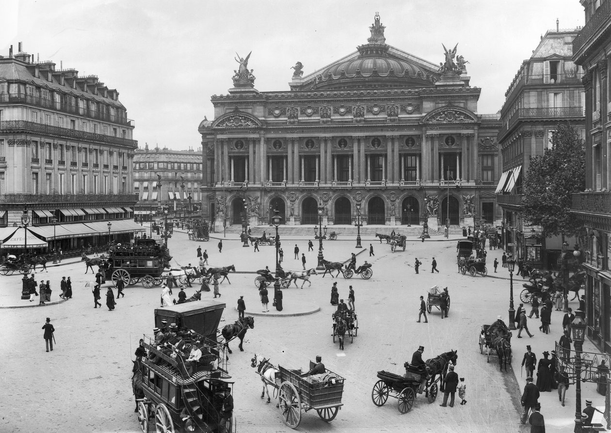 A Párizsi Operaház általános képe, 19. század vége alkotó: French Photographer