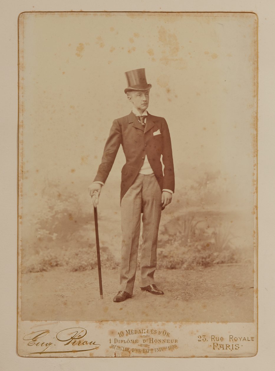 Fénykép egy szuveníralbumból Boni de Castellane emlékére alkotó: French Photographer