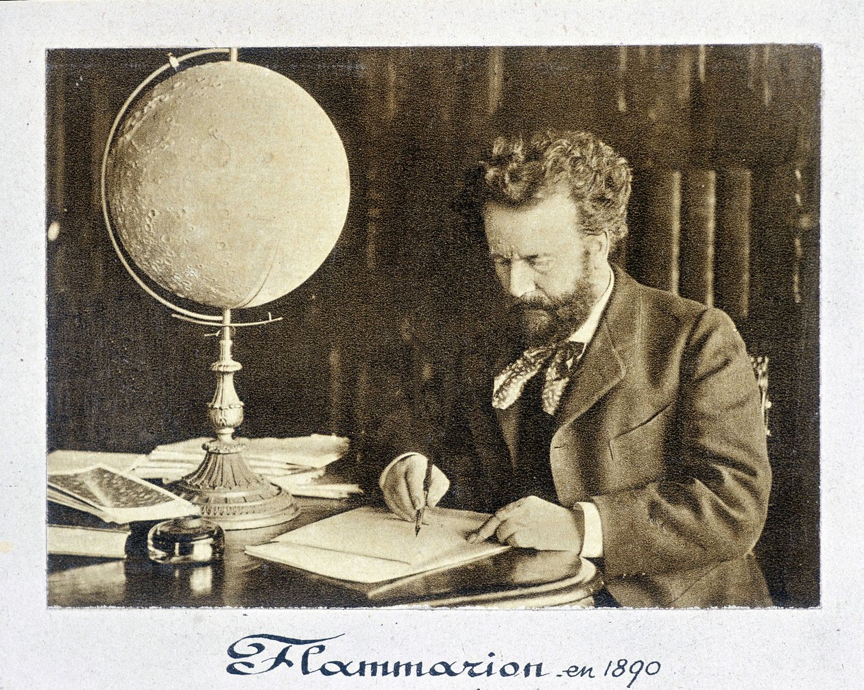 Camille Flammmarion (1842-1925) francia csillagász portréja - fényképezés alkotó: French Photographer