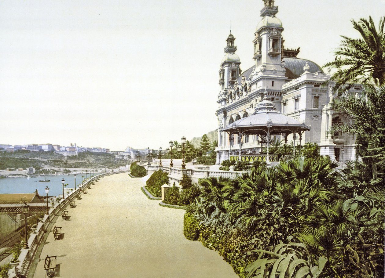A monacói Monte Carlo kaszinó oldalnézete, 1890-1900 alkotó: French Photographer