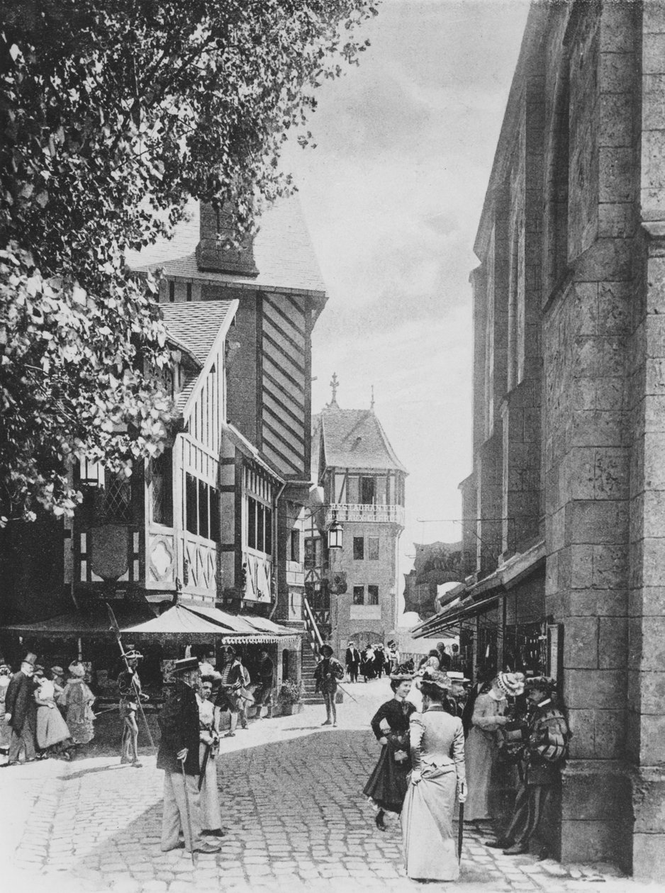 A Rue des Vieilles Ecoles és a Saint Julien-templom, Párizs óvárosában, az 1900-as Universelle kiállításon alkotó: French Photographer