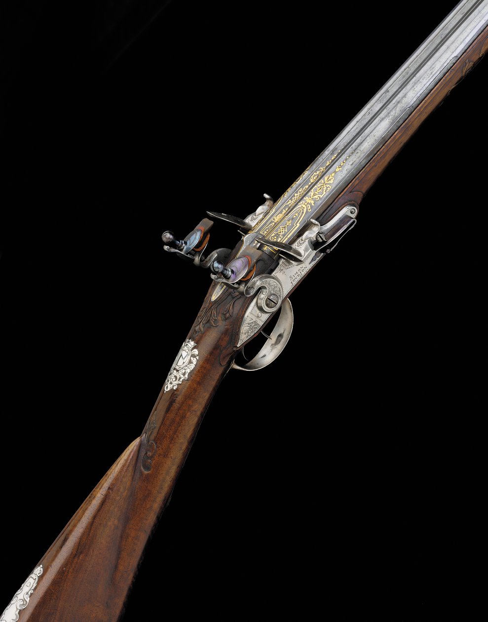 Egy finom és ritka 20 furatú ezüst szerelésű francia D.B. Flintlock sportpisztoly, 1725 körül alkotó: French School