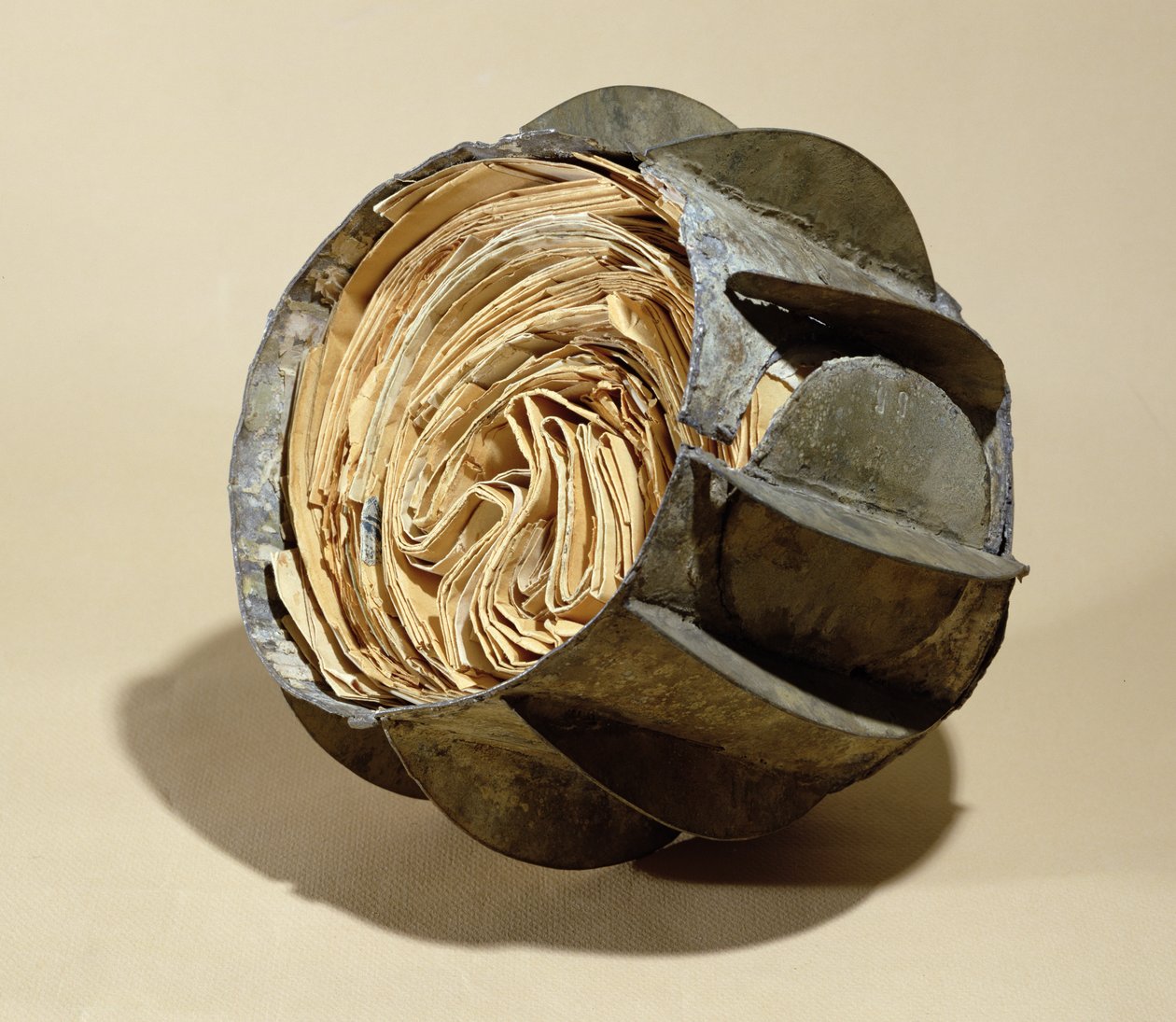 Betűkkel teli labda, Párizs ostroma idején, 1870-71 (ólom) a Szajnába dobva alkotó: French School