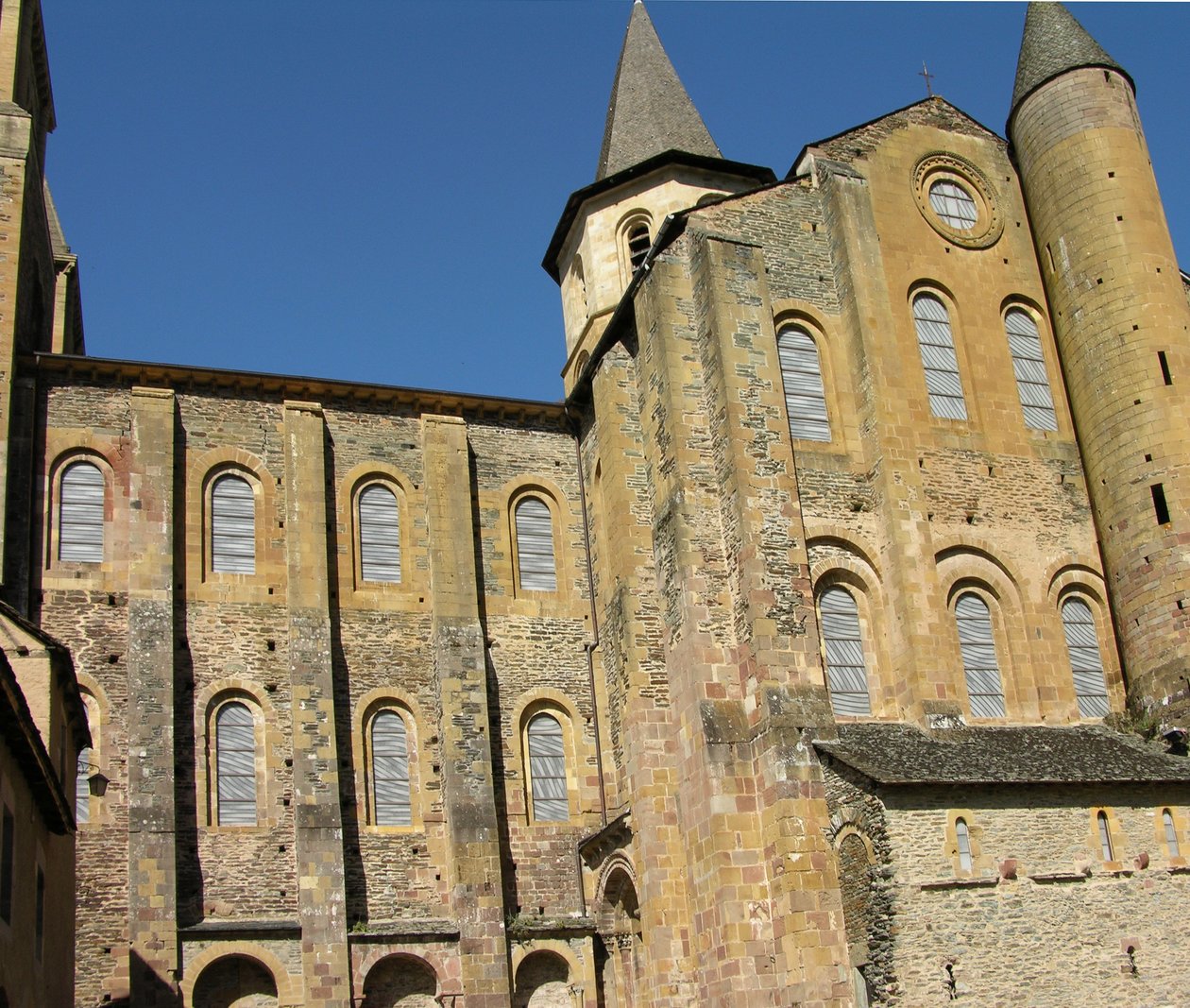 St. Foy templom, 1050 körül Odolric apát kezdte alkotó: French School