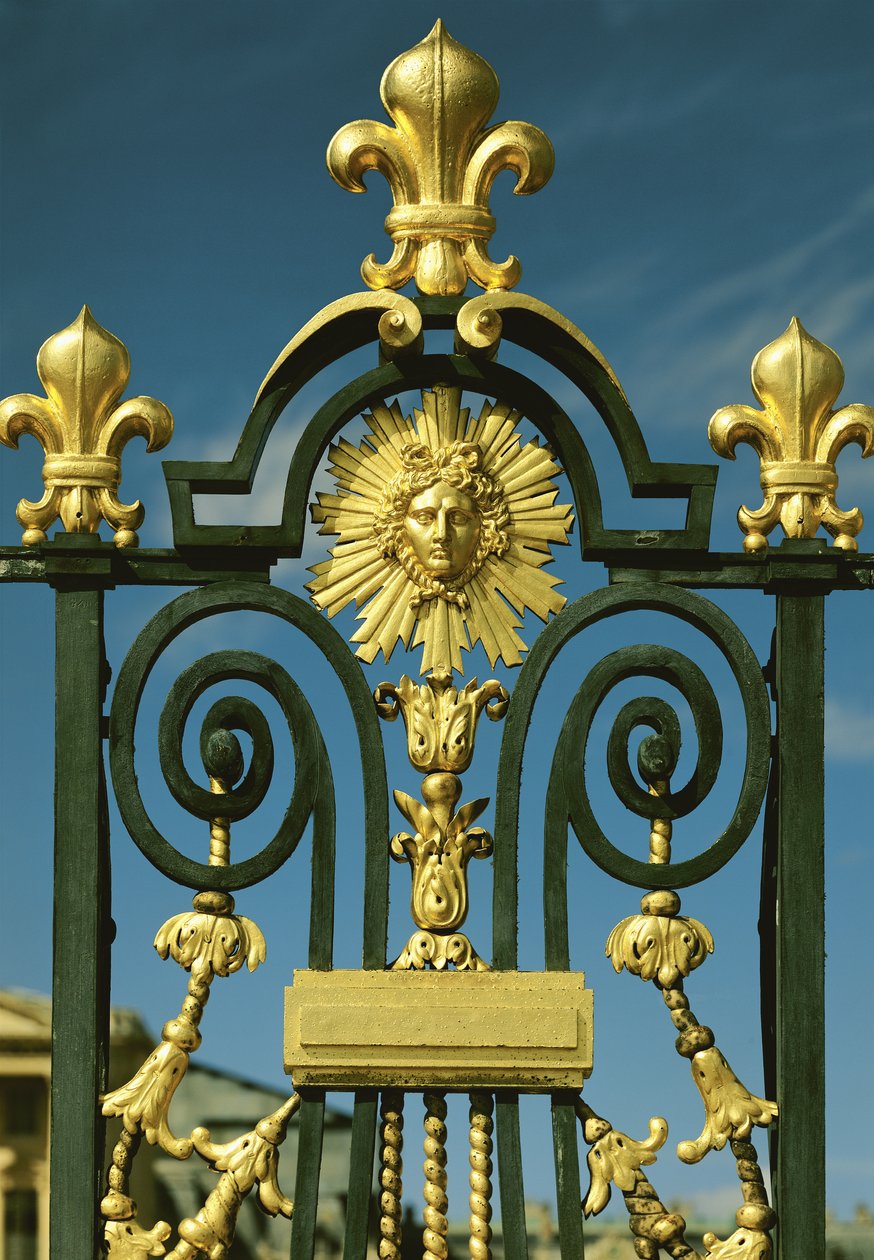 A fleur de lyst ábrázoló Grille d