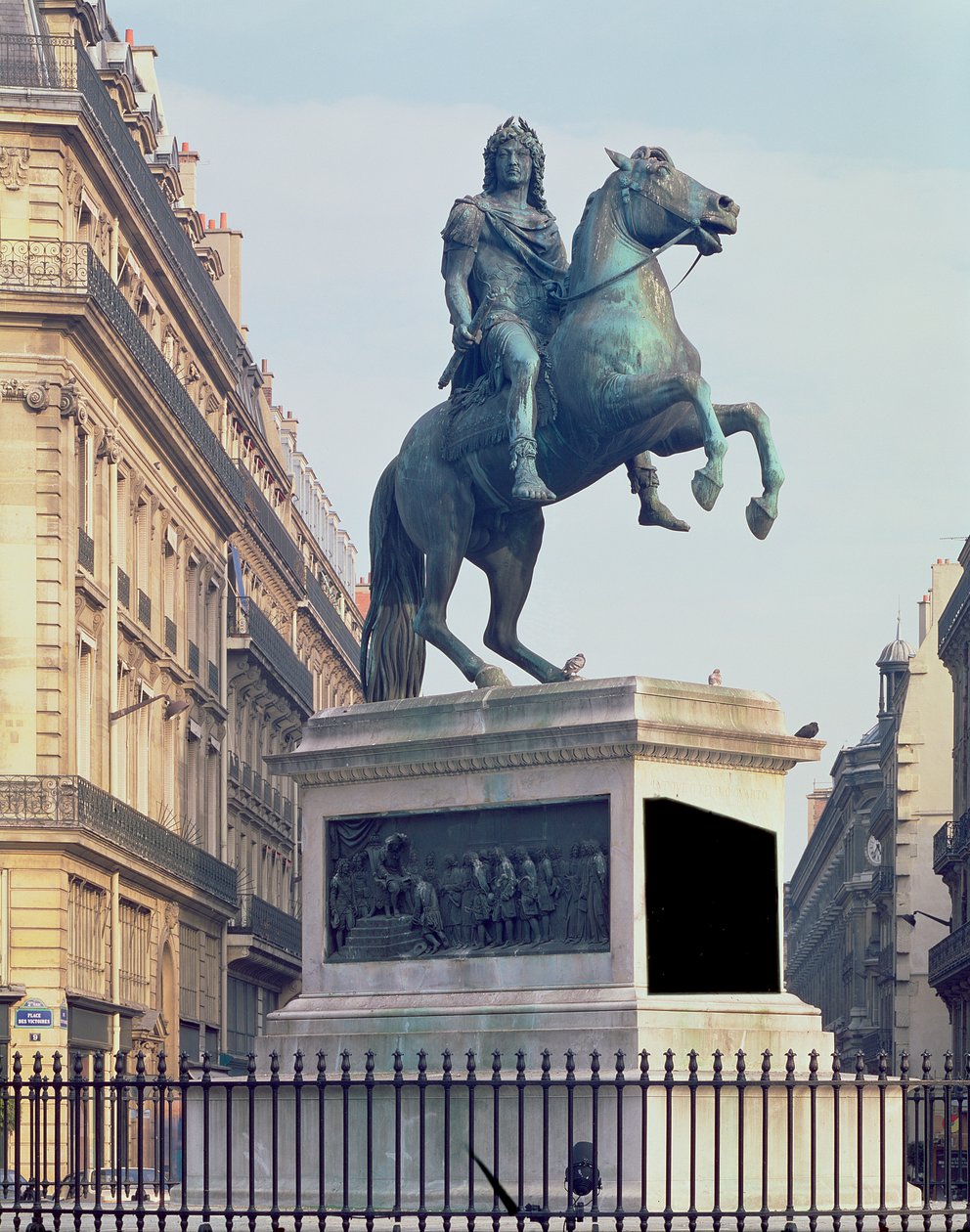 XIV. Lajos király (1816-22) lovas szobra (bronz) alkotó: French School