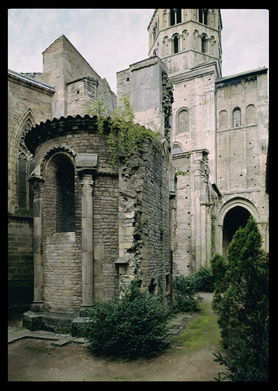 Az apátsági templom apsidiolának külső képe, 1088-1130 alkotó: French School