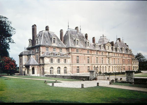 A Chateau dEu homlokzatát eredetileg 1578-ban építette Henri de Lorraine (1549-88) Guise hercege alkotó: French School