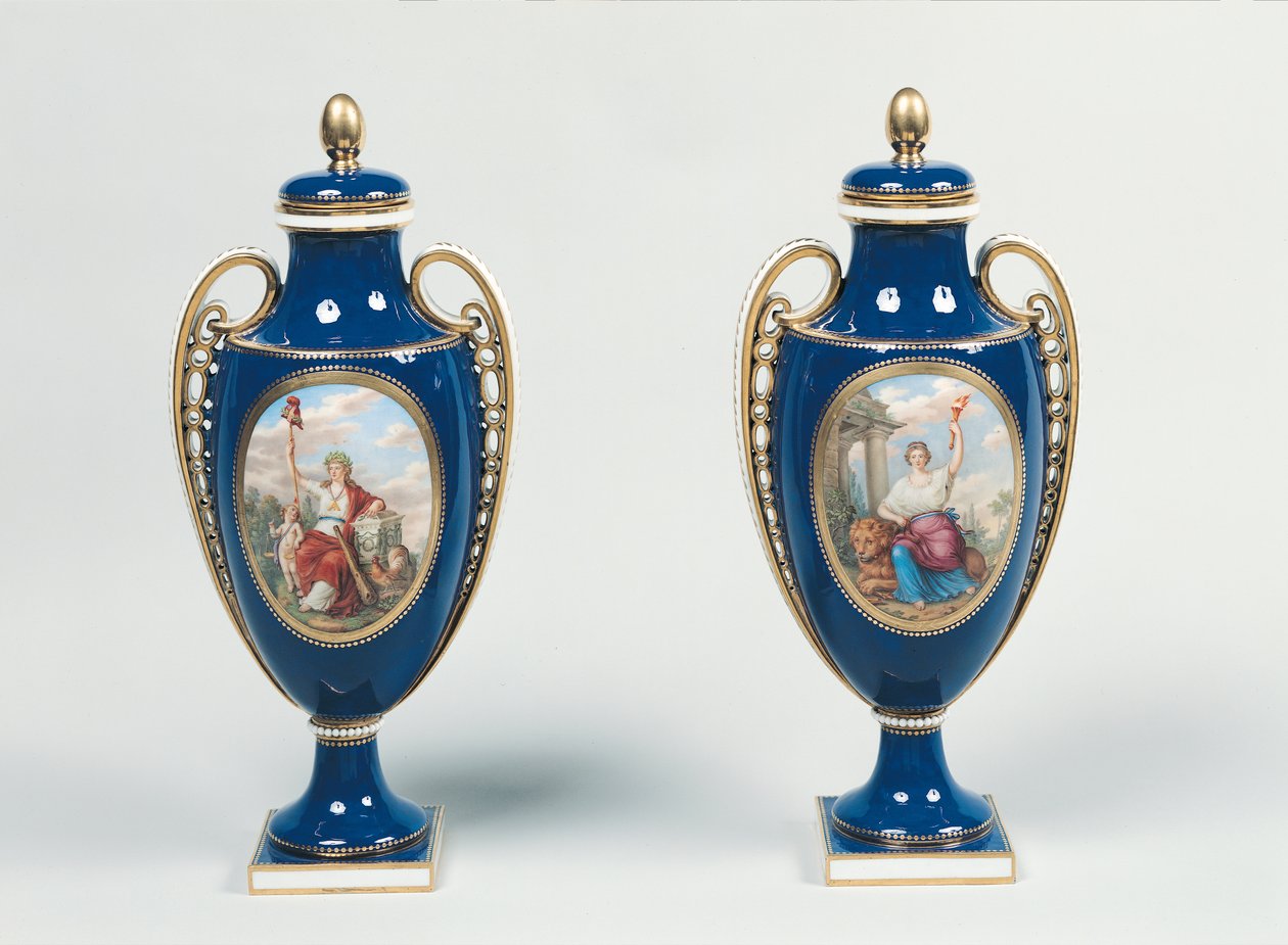 Pár Sevres váza, az Igazságszolgáltatás és a Köztársaság allegorikus figuráival díszítve (porcelán) alkotó: French School
