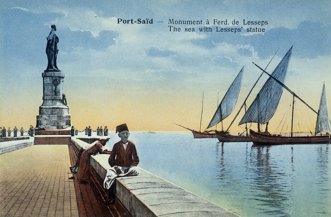 Port Said postcard. Monument dedicated to Fernand de Lesseps with views of the port and the sea. Around 1900 (postcard) alkotó: French School