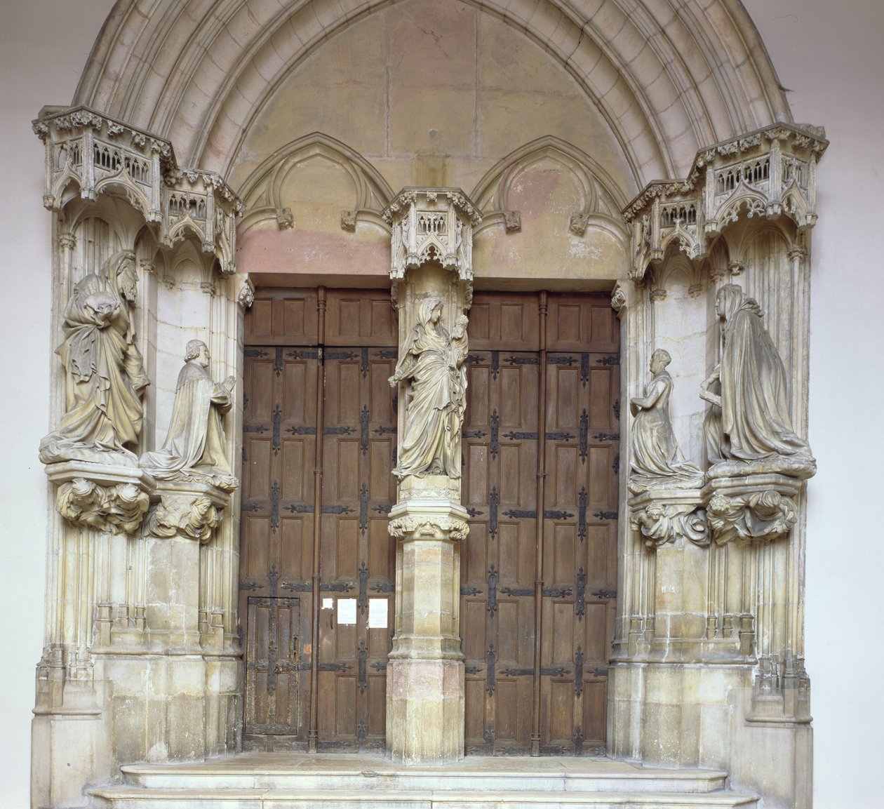 A kápolna portálja, 1395-1404 alkotó: French School