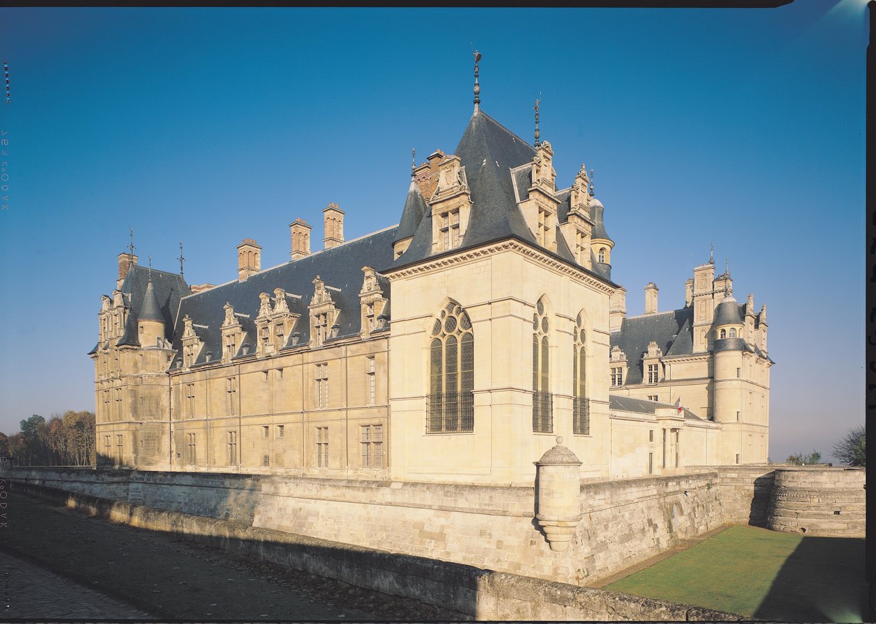 Főhomlokzat és déli homlokzat alkotó: French School