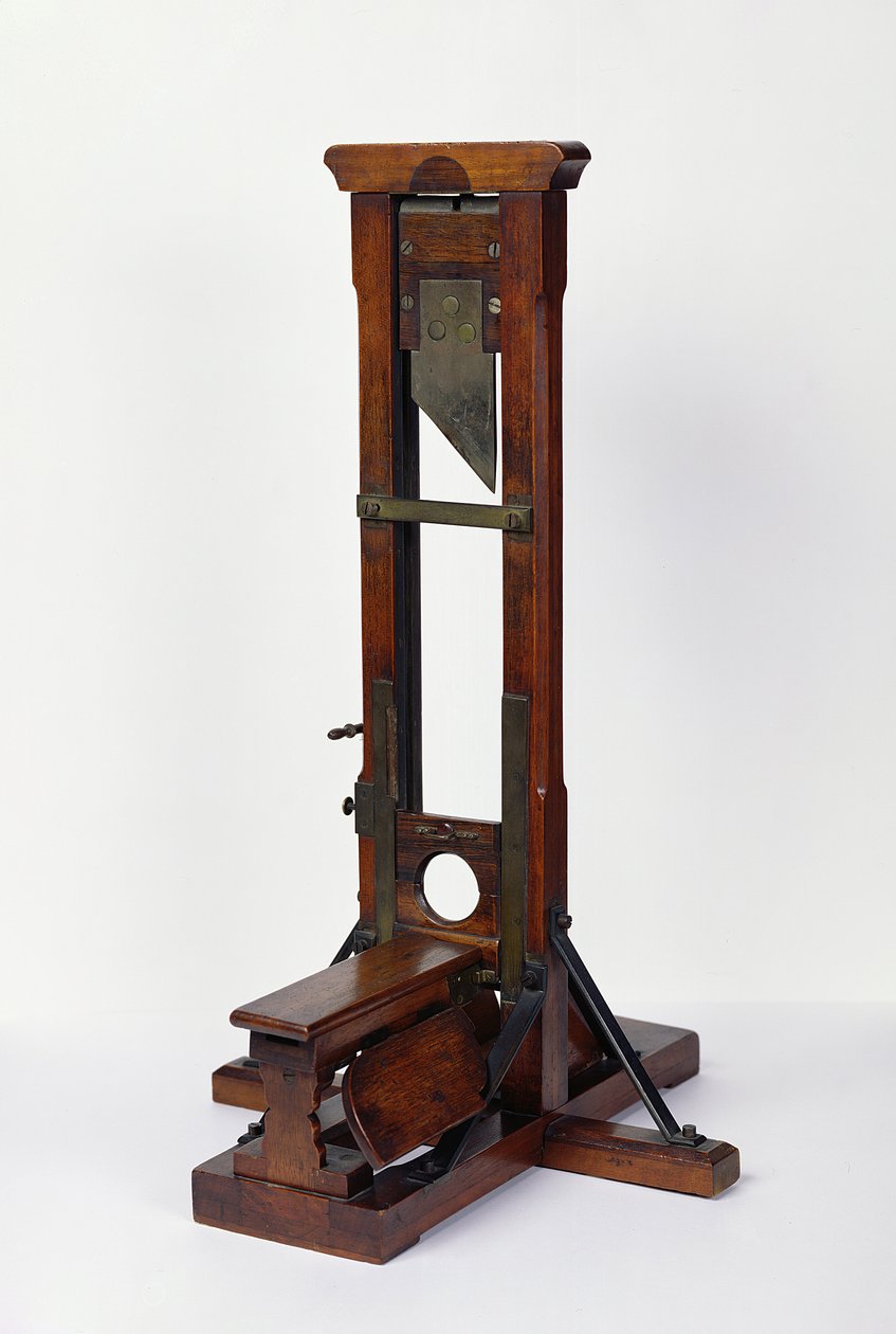 A guillotine kicsinyített modellje (fa és fém) (lásd még: 216411) alkotó: French School