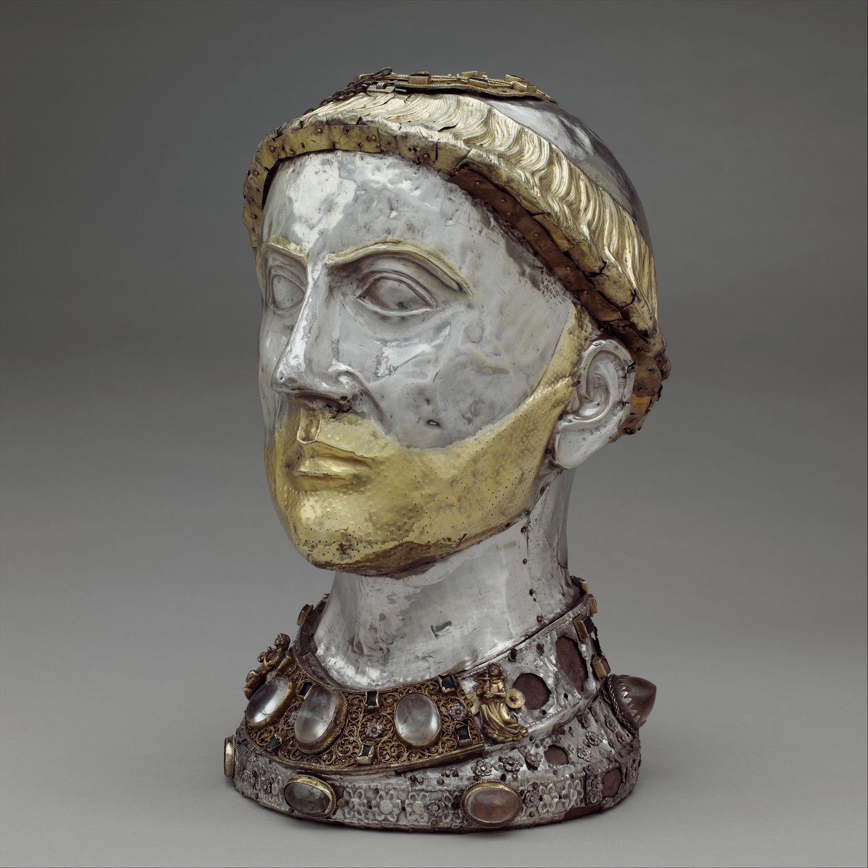 Saint Yrieix ereklyetartó mellszobra, 1220-40 körül (aranyozott ezüst hegyikristállyal, drágakövekkel és üveggel) alkotó: French School