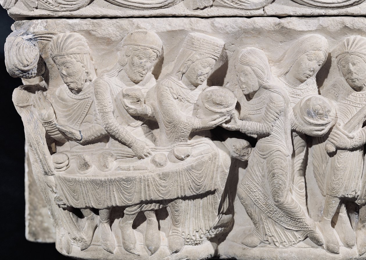 Salome, aki bemutatja Keresztelő Szent János fejét Heródes ünnepén, részlet egy domborműről (kő) (86203 részlet) alkotó: French School