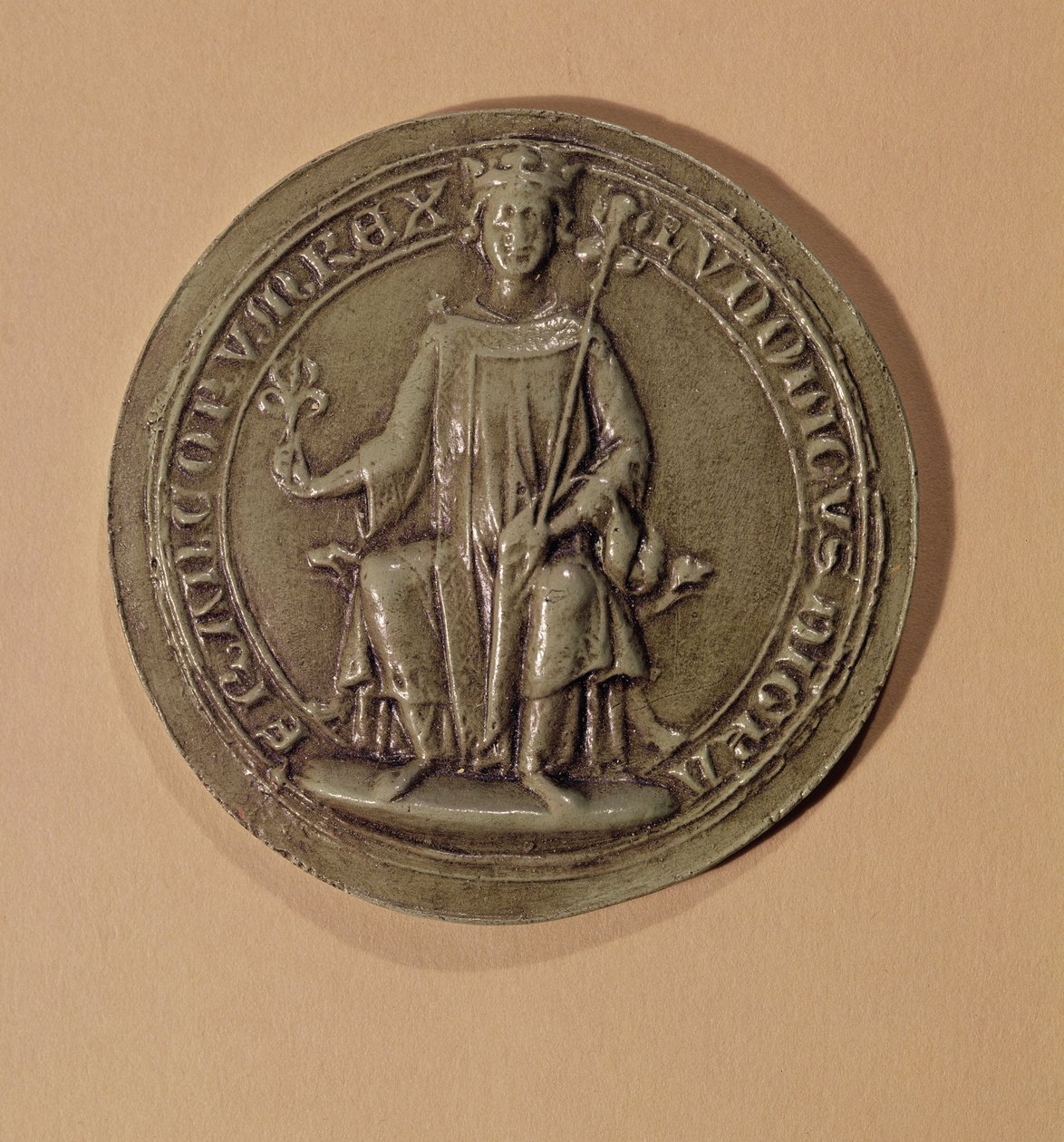 IX. Lajos (1214-70) pecsétje, kezében egy jogar és egy fleur de lys, 1252 körül alkotó: French School