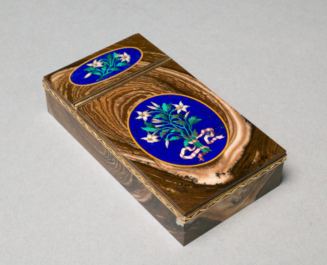 Snuff Box, 1840 körül (arany, achát, készlet mozaiklapokkal, lapis őrölt) alkotó: French School