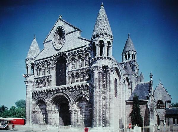 A templom délnyugati nézete alkotó: French School