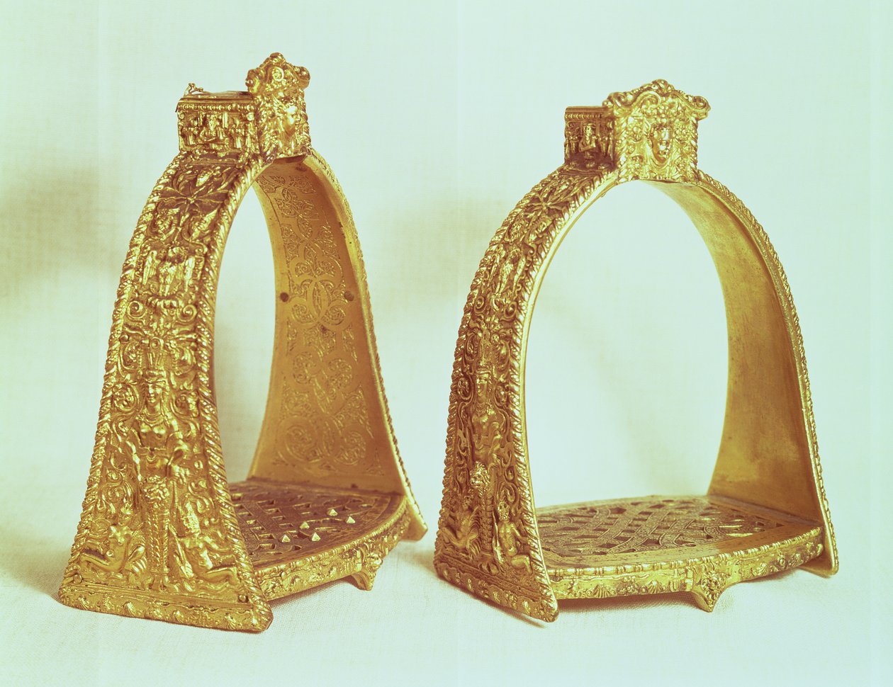 XIV. Lajos (1638-1715) kengyelei (arany) alkotó: French School