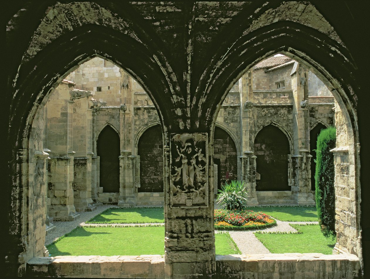 A kolostorkert, az egyik galériából nézve, 1272-1340 alkotó: French School