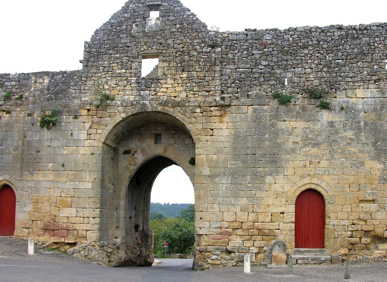 Kilátás az erődített kapura alkotó: French School