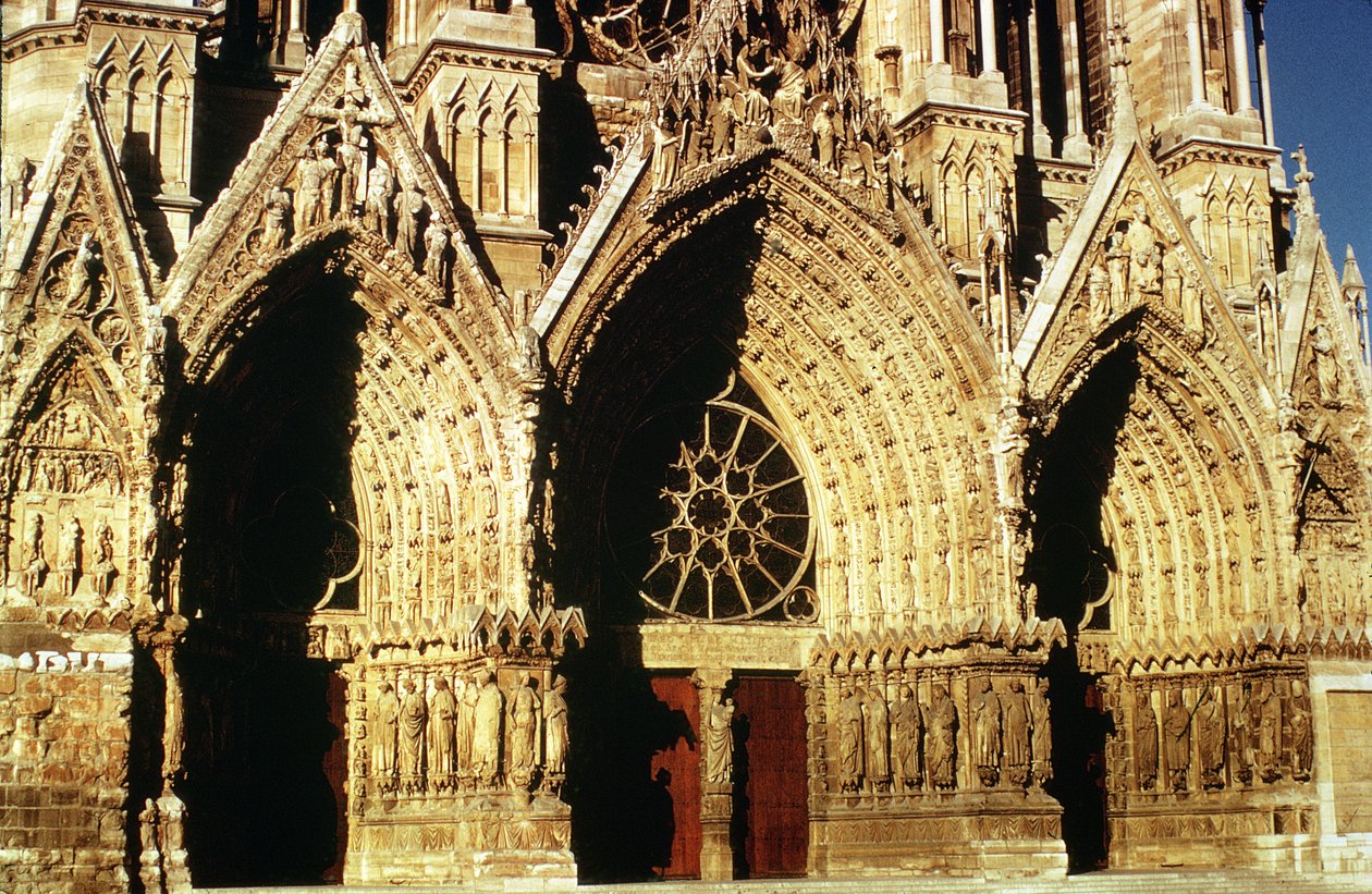 A nyugati front portáljainak képe, 1231-ben kezdődött és 1430-ban fejeződött be alkotó: French School