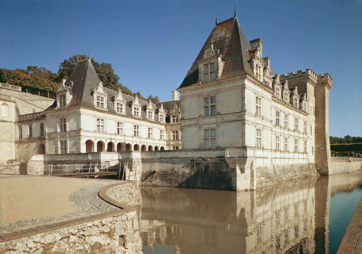 Kilátás a bejáratra és a díszudvarra alkotó: French School