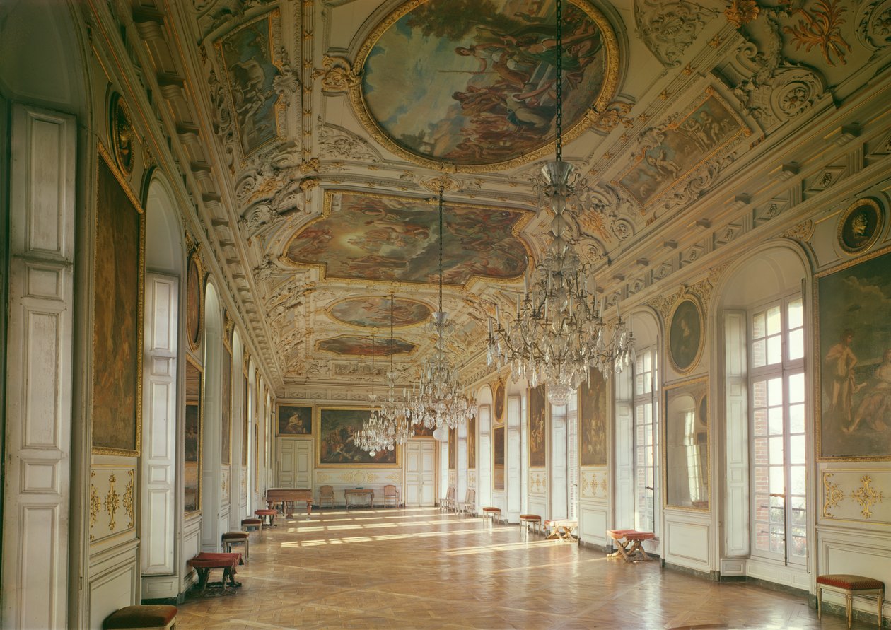 Kilátás a La Belle Inutile néven ismert galériára, amelyet Robert de Cotte (1656-1735) tervezett 1700 körül alkotó: French School