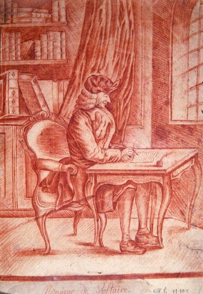 Voltaire (1694-1778) ír a dolgozószobájában, 1765-75 körül (vörös kréta papíron) alkotó: French School