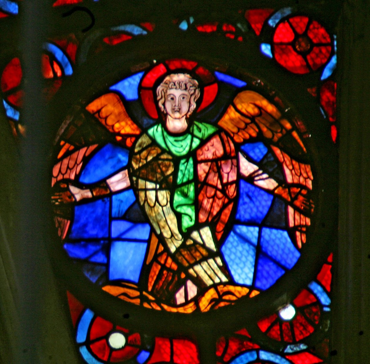 Az angyali hierarchiát ábrázoló w141 ablak: Szerafim alkotó: French School
