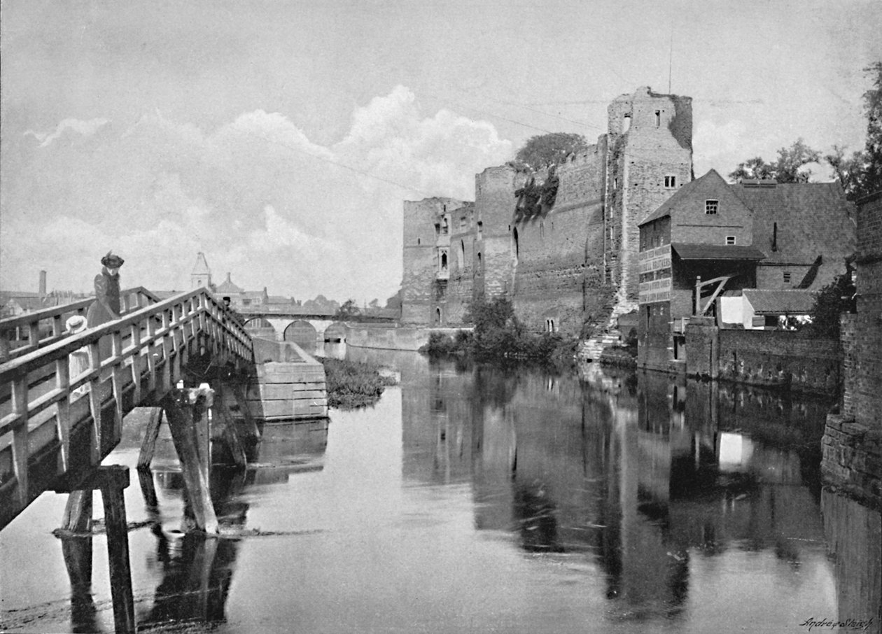 Newark kastély és híd, 1896 alkotó: Frith and Co