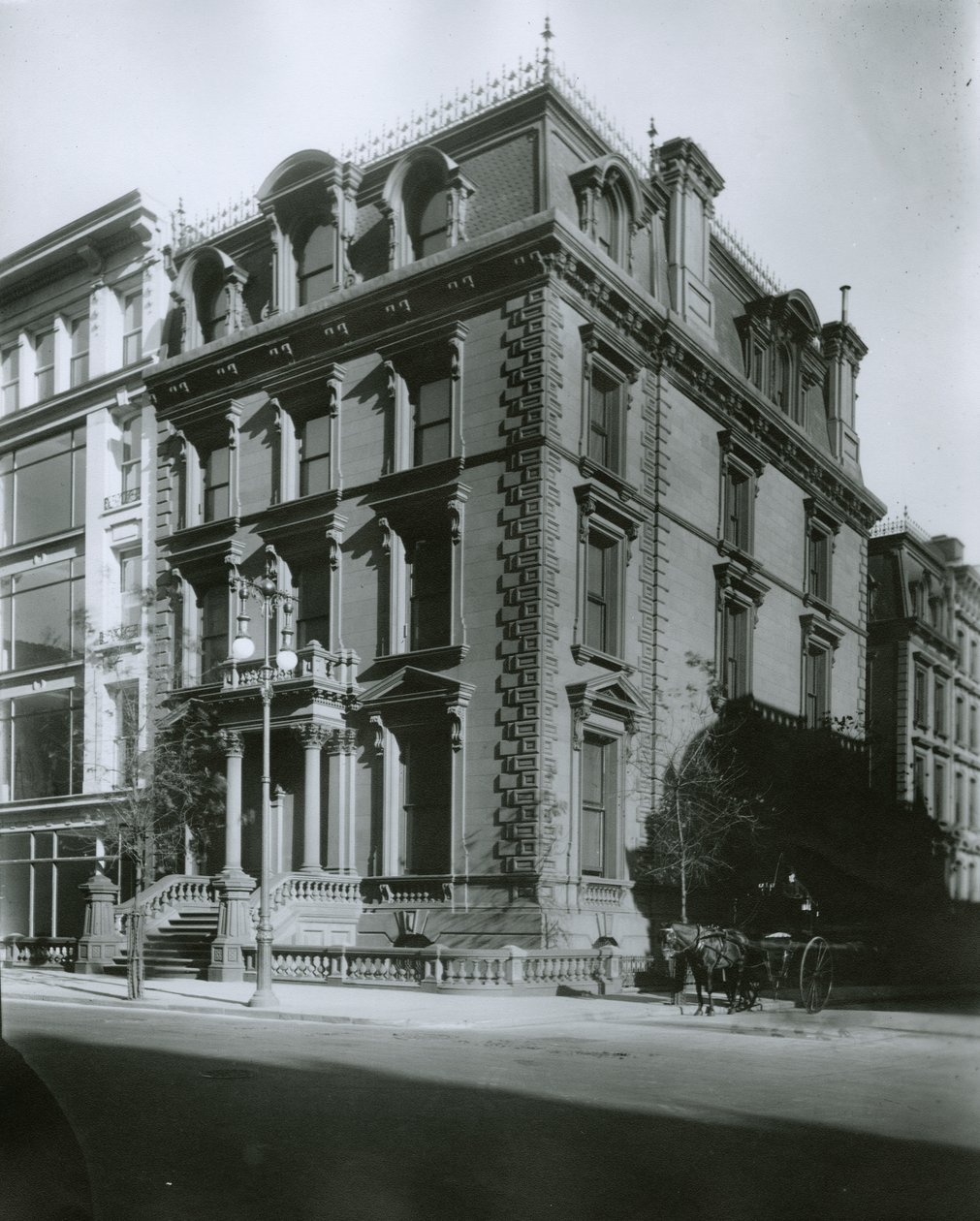 Helen Gould rezidencia, Fifth Avenue, New York City alkotó: G.P. Hall und Sohn