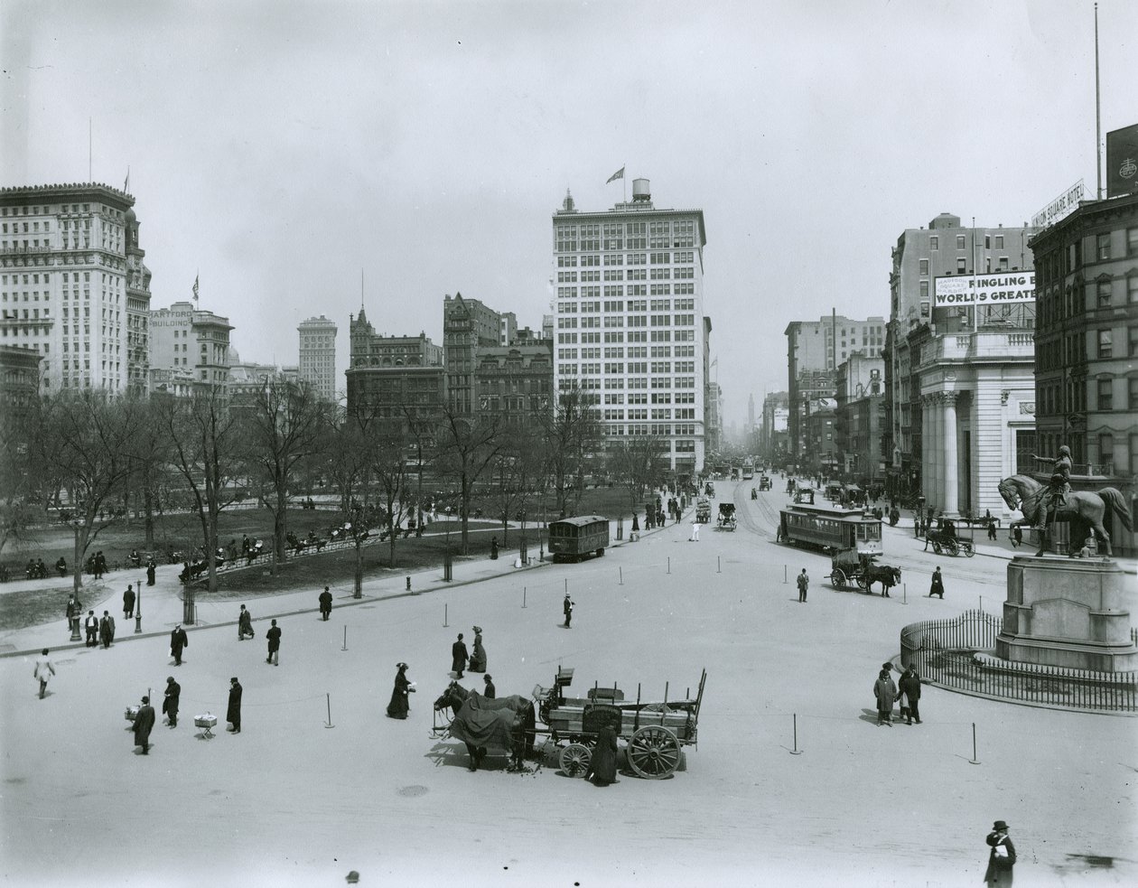 Union Square, New York City alkotó: G.P. Hall und Sohn