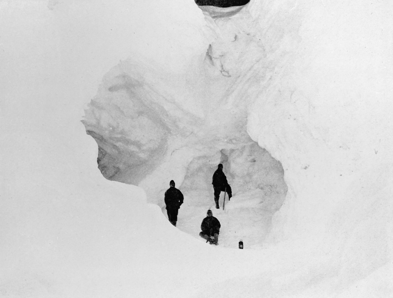Jégbarlang, 1911, 1913 alkotó: G. Murray Levick