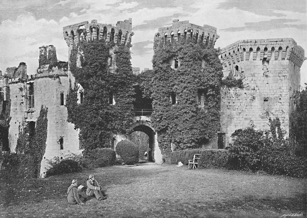 Raglan kastély: Az átjáró, 1896 alkotó: G. W. Wilson and Company