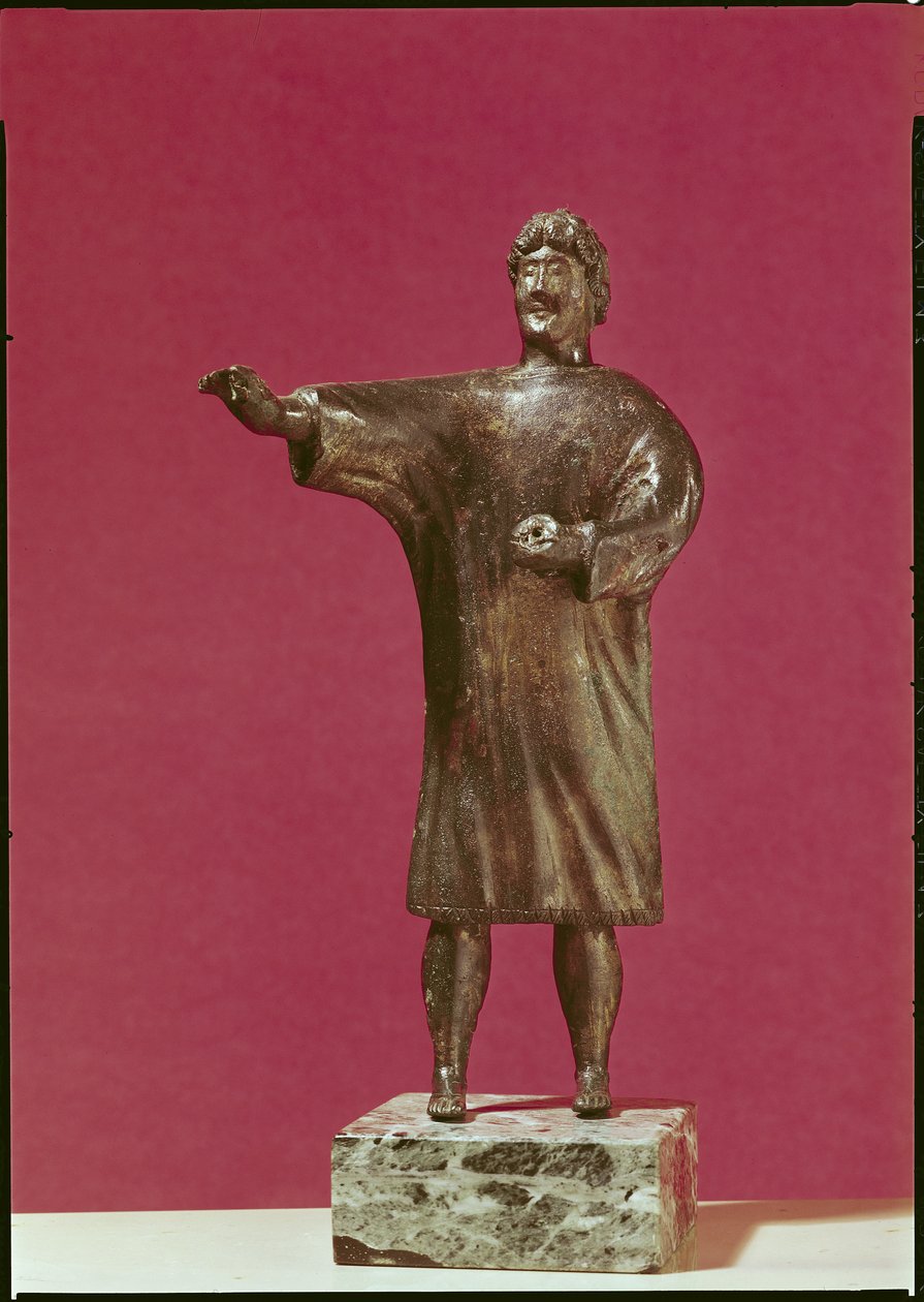 Egy sagumot viselő férfi szobra Neuvy-en-Sulliasból (bronz) alkotó: Gallo Roman