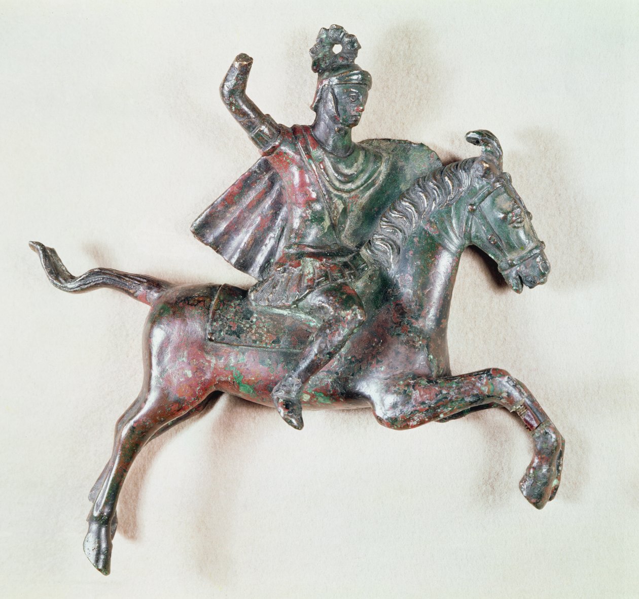 Lovas (bronz) alkotó: Gallo Roman