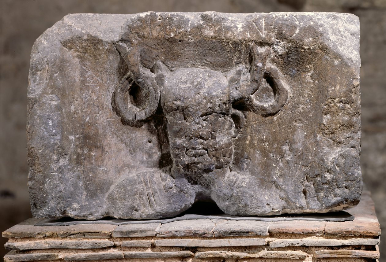 A Cernunnost ábrázoló Nautes-oszlop fővárosa alkotó: Gallo Roman