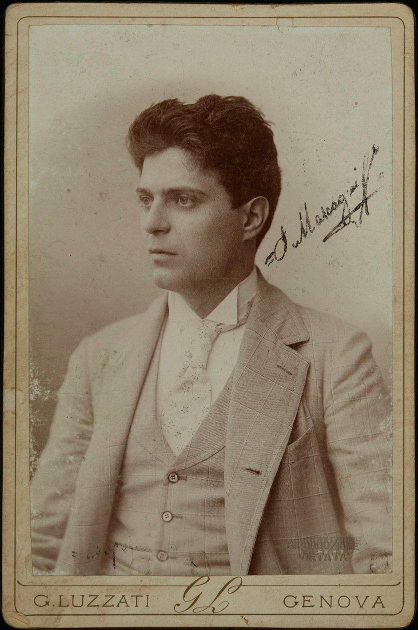 Pietro Mascagni zeneszerző portréja 1863-1945, c. 1890. alkotó: Genova . Photo studio Luzzati