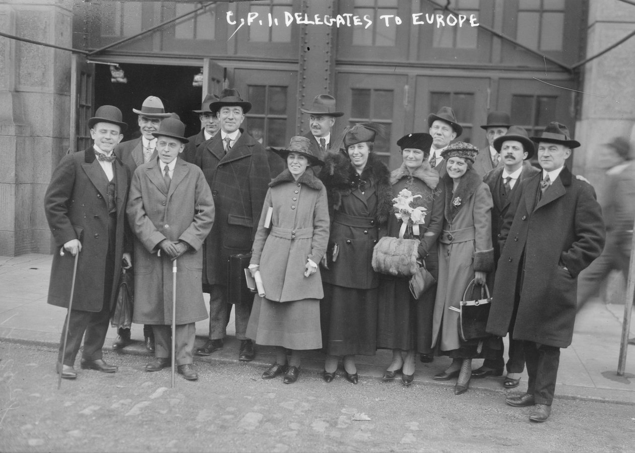 FOGYASZTÓI ÁRINDEX. Európa küldöttei, 1917-8 alkotó: George Grantham Bain