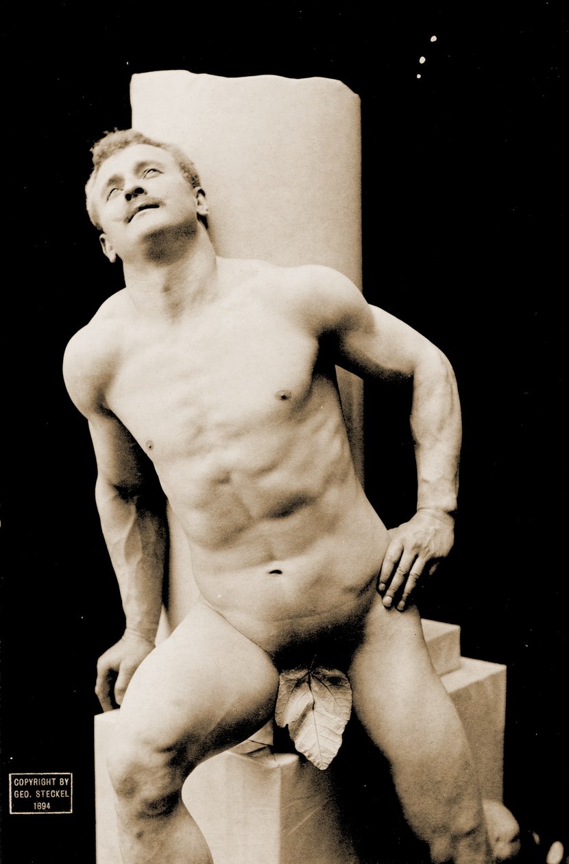 Eugen Sandow, klasszikus ókori görög-római pózban, 1894 körül alkotó: George Steckel