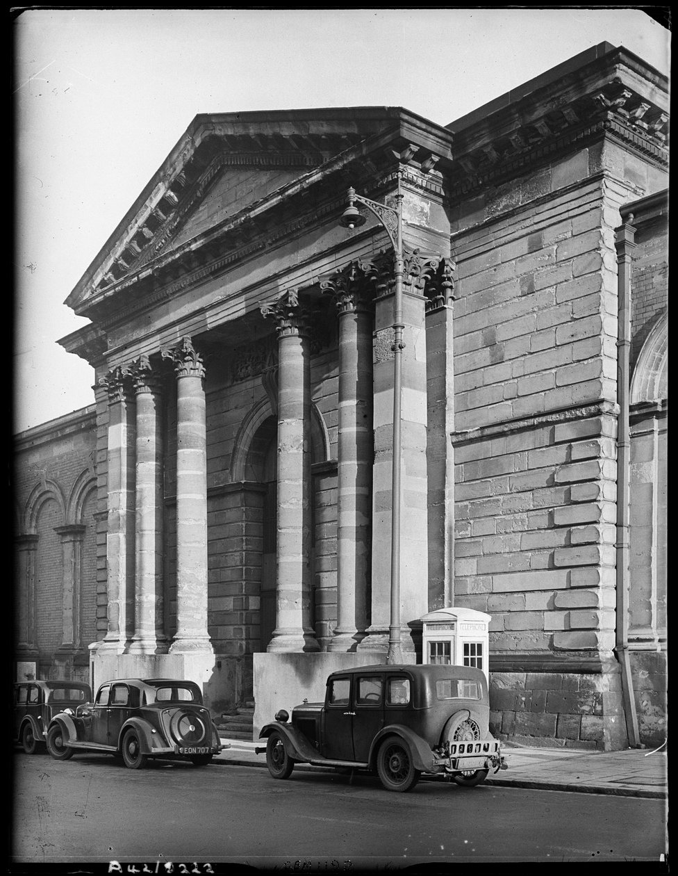 Market Hall, North Street, Wolverhampton, 1942 tavasz. alkotó: George Bernard Mason
