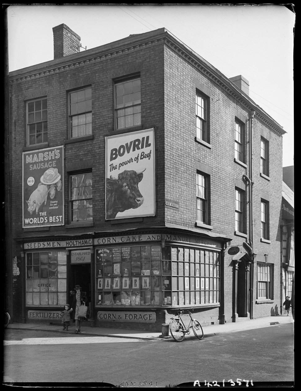New Street, Worcester, Worcestershire, 1942. alkotó: George Bernard Mason