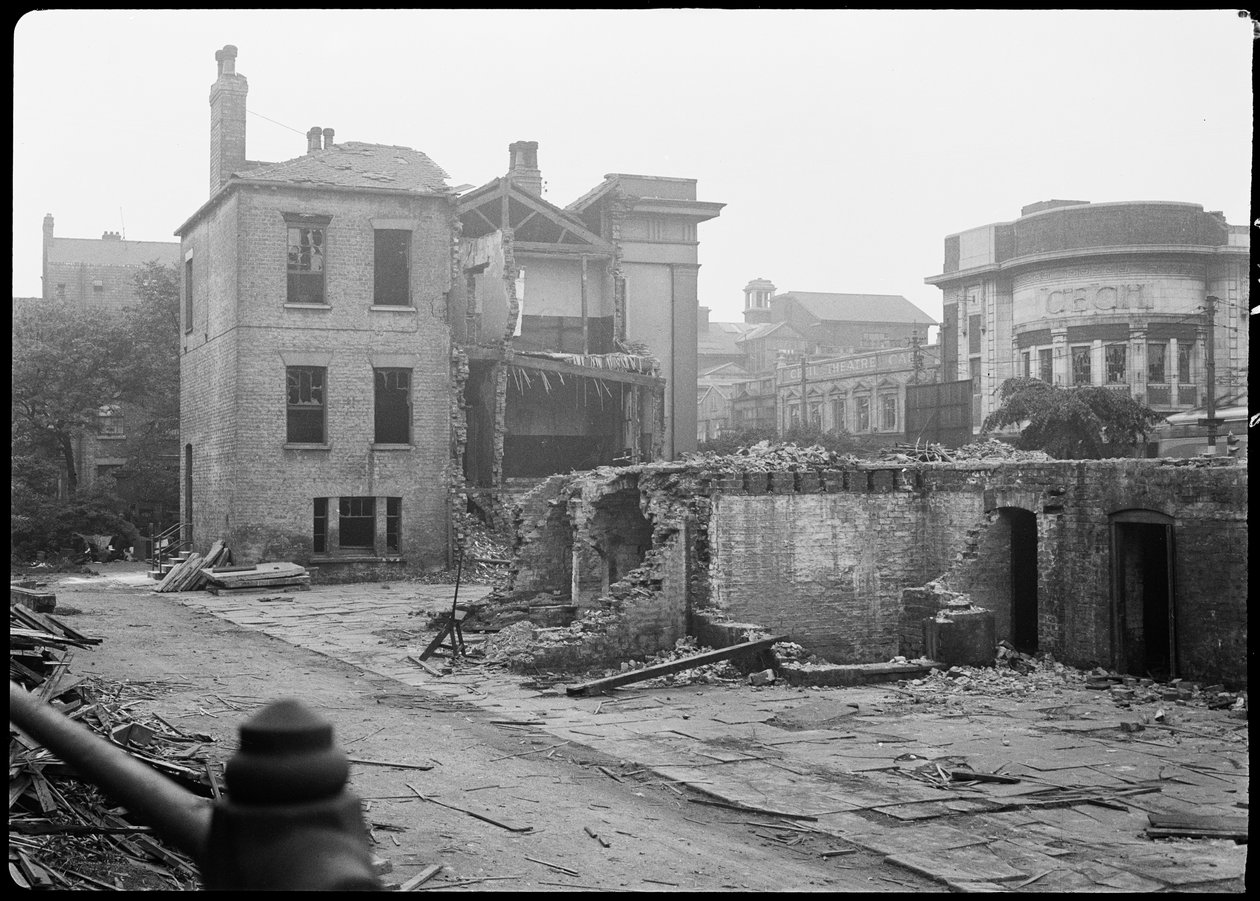 Master Mariners Almshouse, Carr Lane, Kingston Upon Hull városa, 1941. alkotó: George Bernard Wood