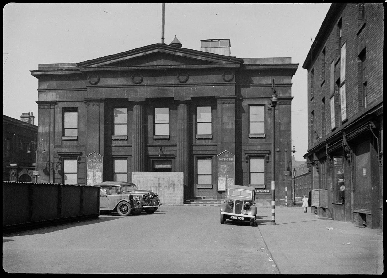 Városháza, Bexley Square, Salford, 1942. alkotó: George Bernard Wood
