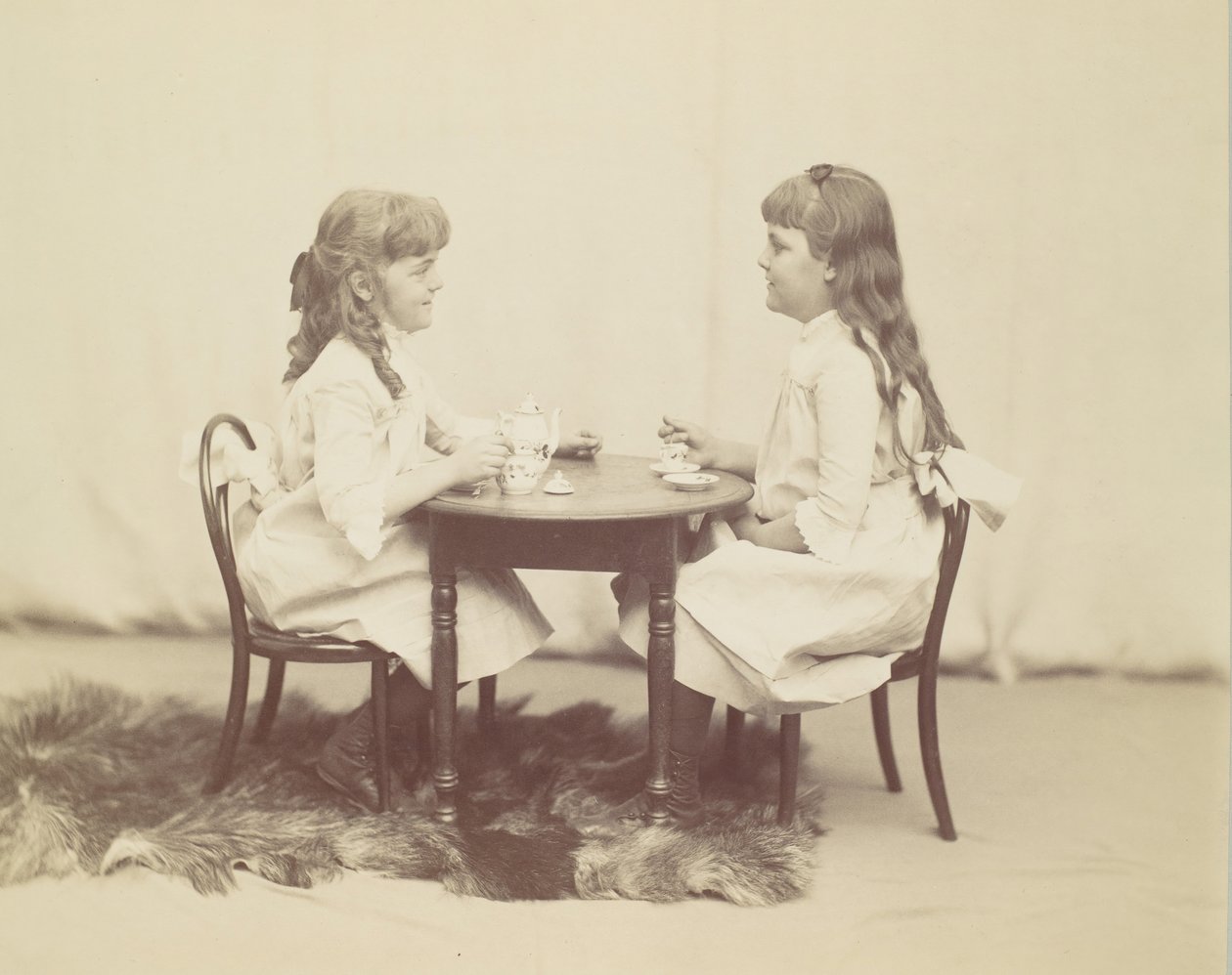Frances és Ethel de Forest, Robert de Forest lányai, kb. 1890. alkotó: George Collins Cox
