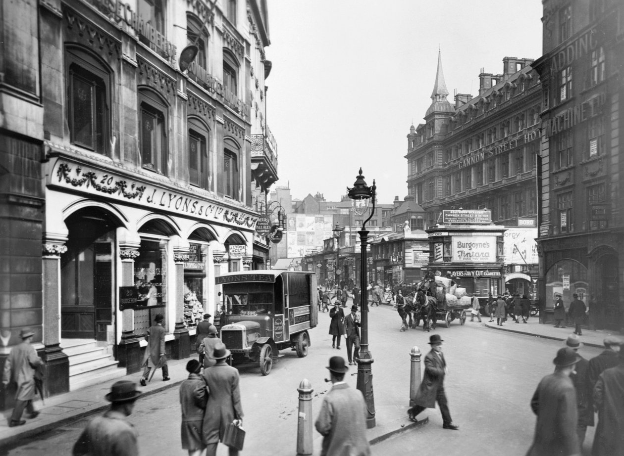 Cannon Street Lyons üzlettel, szállodával és állomással, London, 1920-c1930. alkotó: George Davison Reid